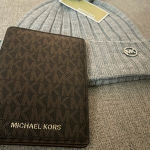 NWT MK Hat and wallet/ passport holder